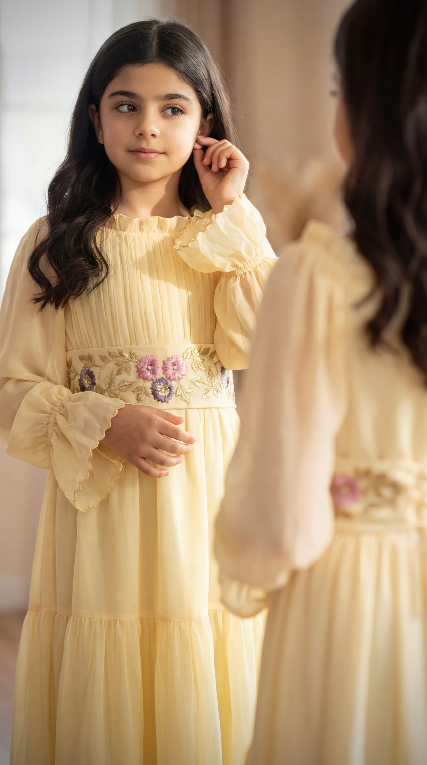 فستان  شيفون مع تطريز