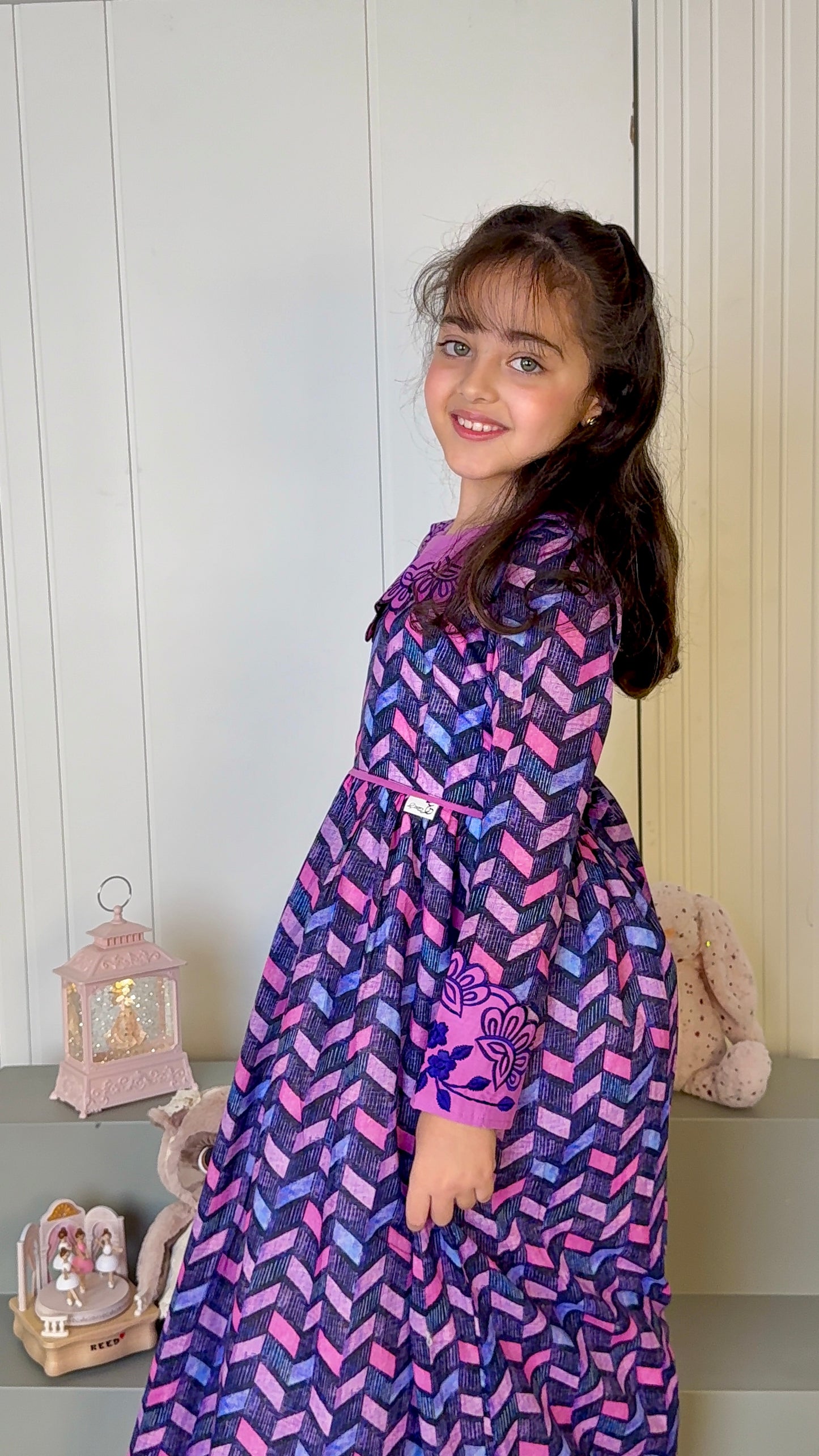 فستان قطن مع تطريز