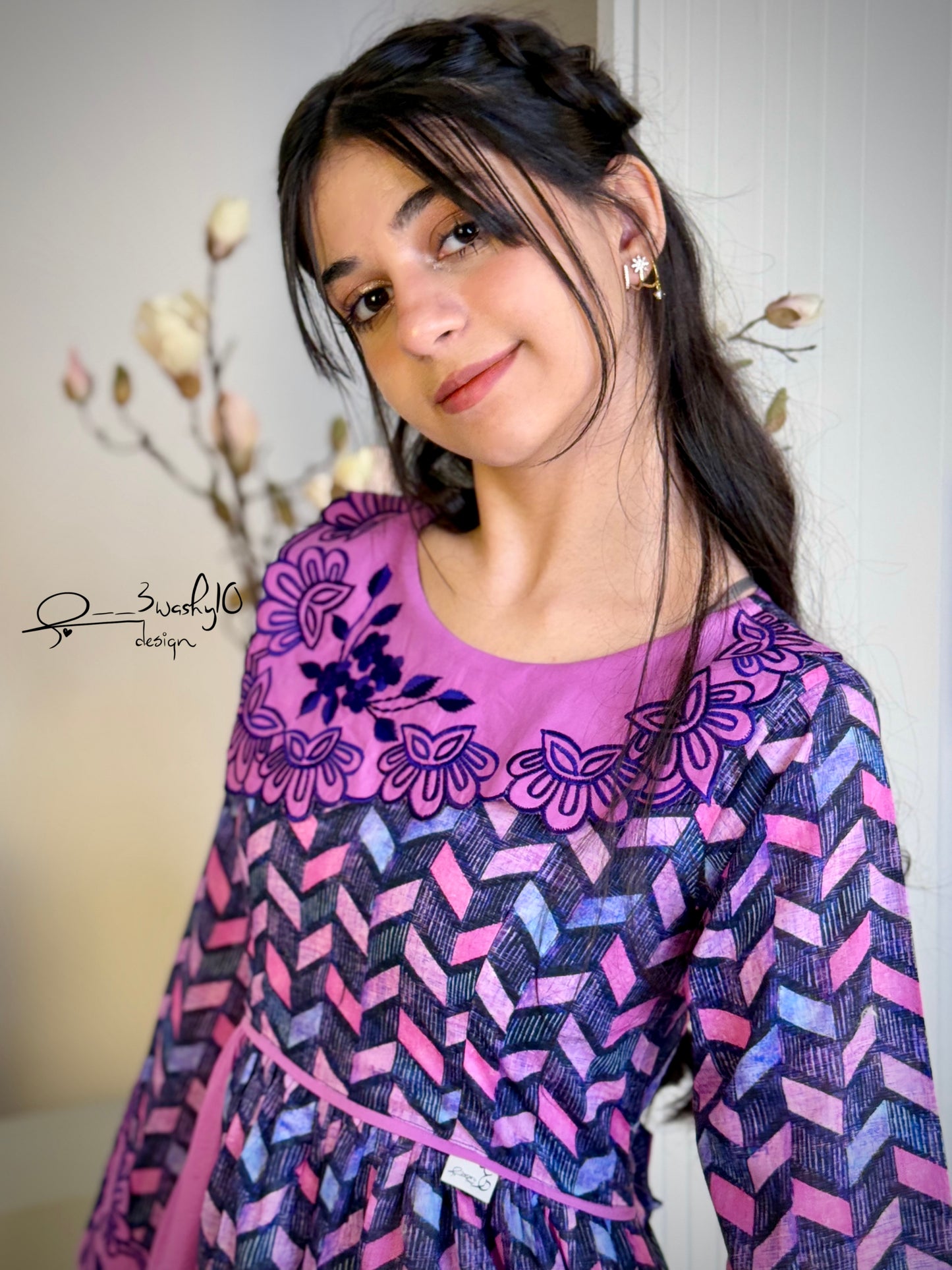 فستان قطن مع تطريز