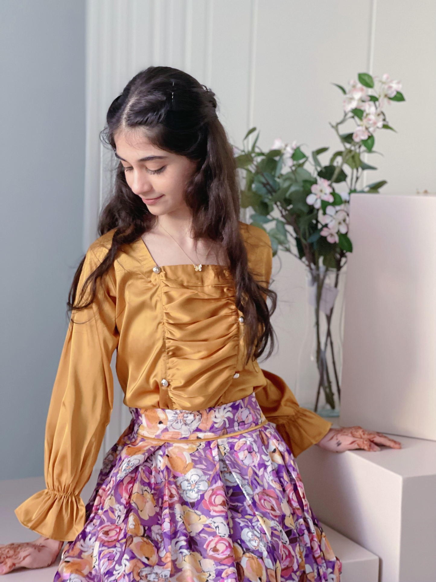 قميص وتنوره من الحرير