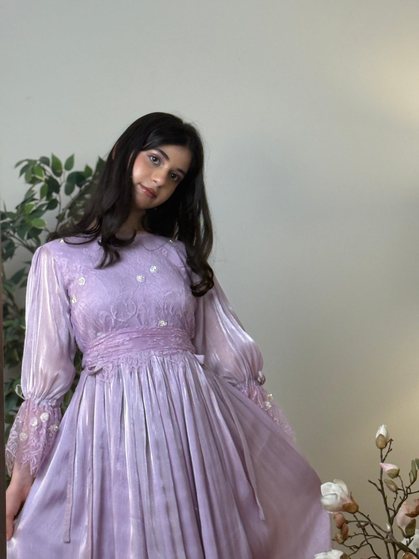 فستان  اورجنزا مع دانتيل فرنسي وشك