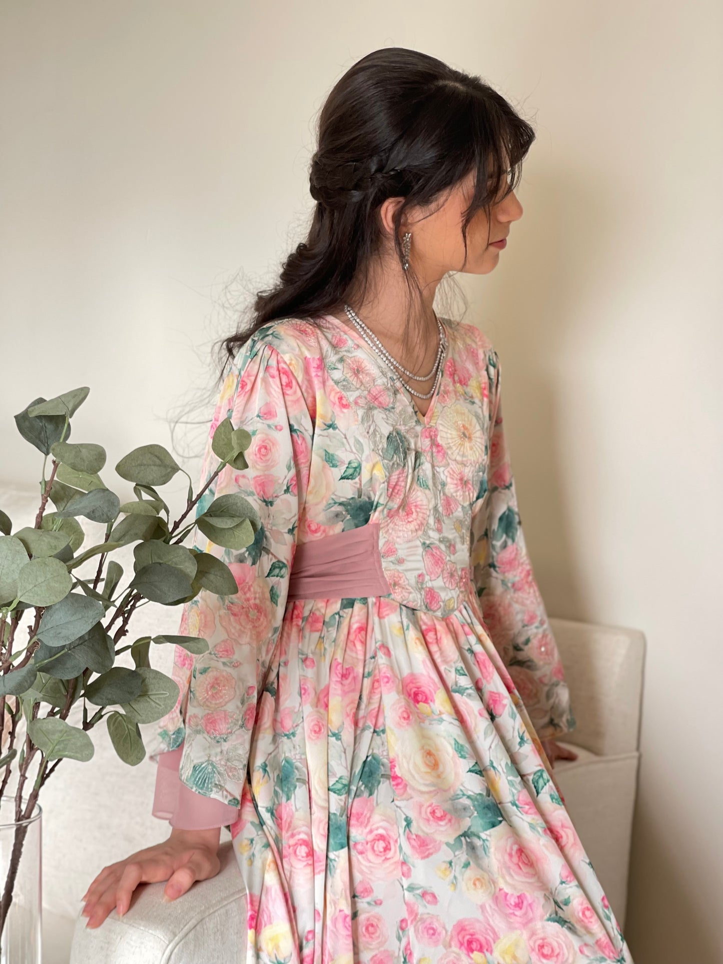 حرير مع نطريز زري وشيفون