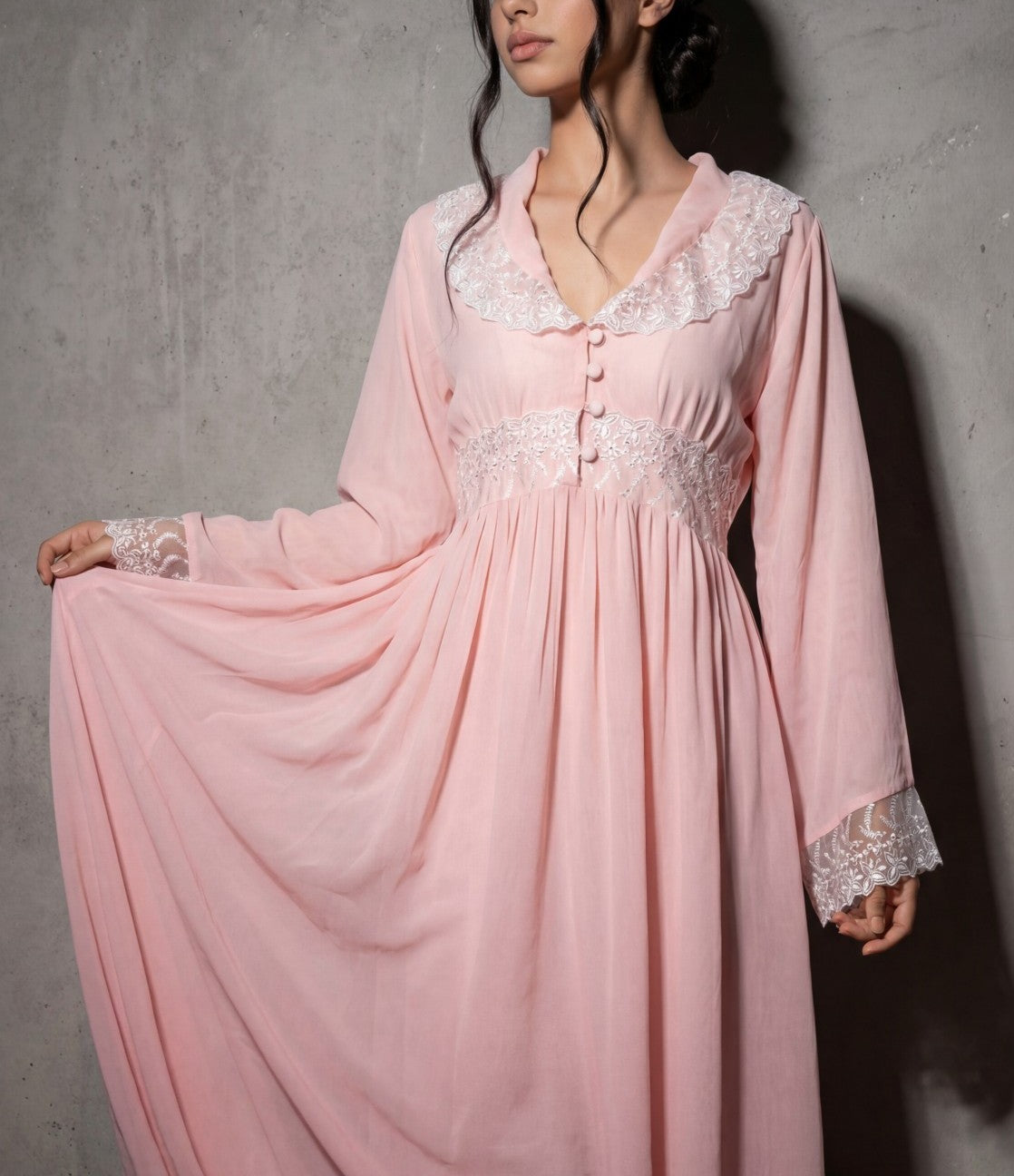 شيفون مع دانتيل وريمبو