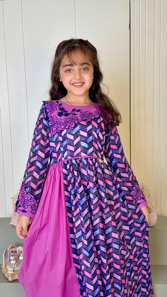 فستان قطن مع تطريز