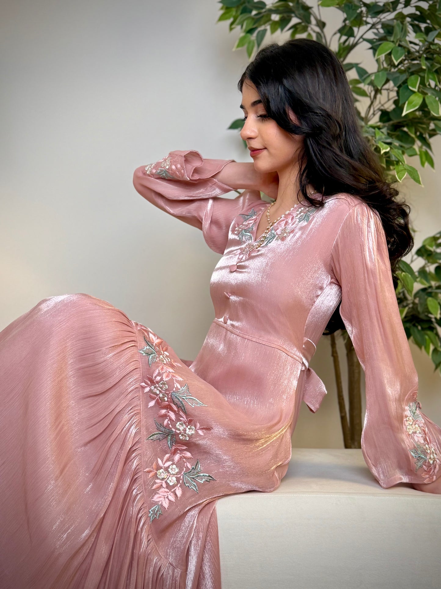 فستان  اورجنزا  مع تطريز