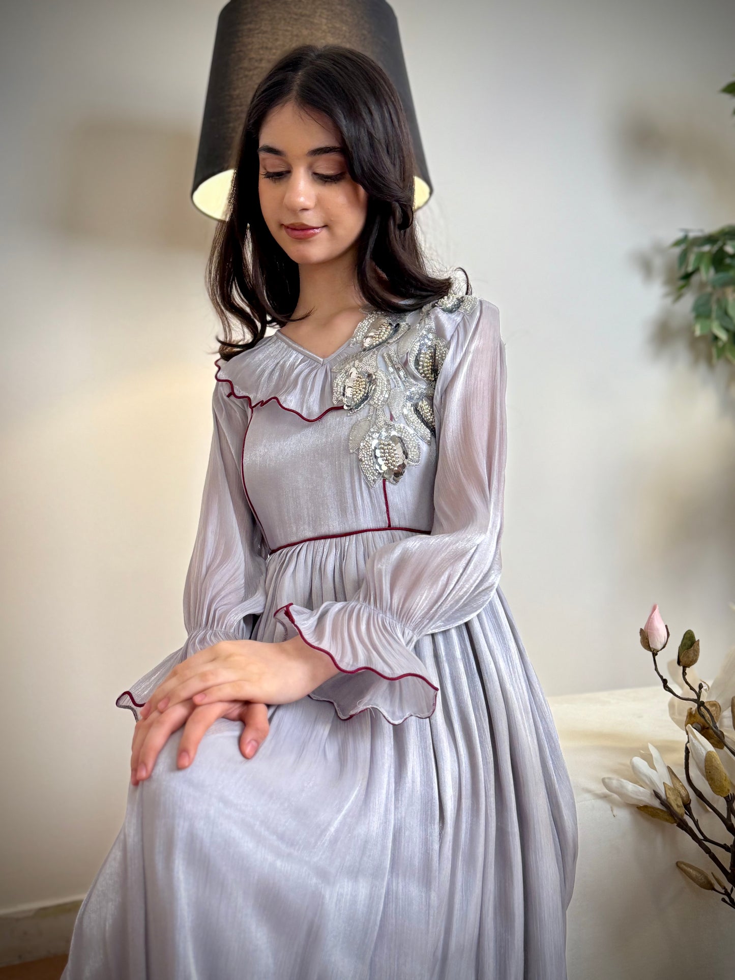 فستان  اورجنزا  مع دانتيل شك