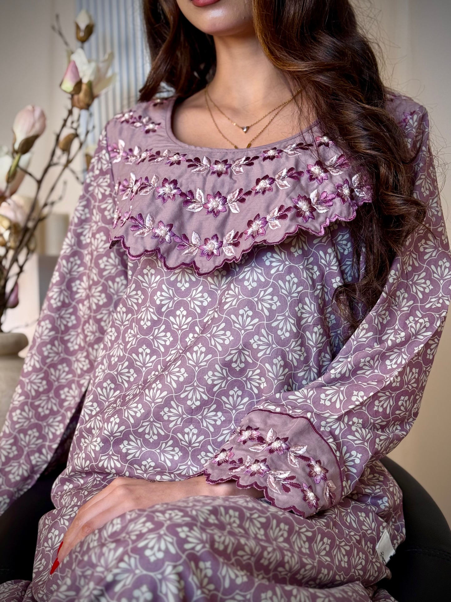 جلابية قطن  تطريز مع شغل شك