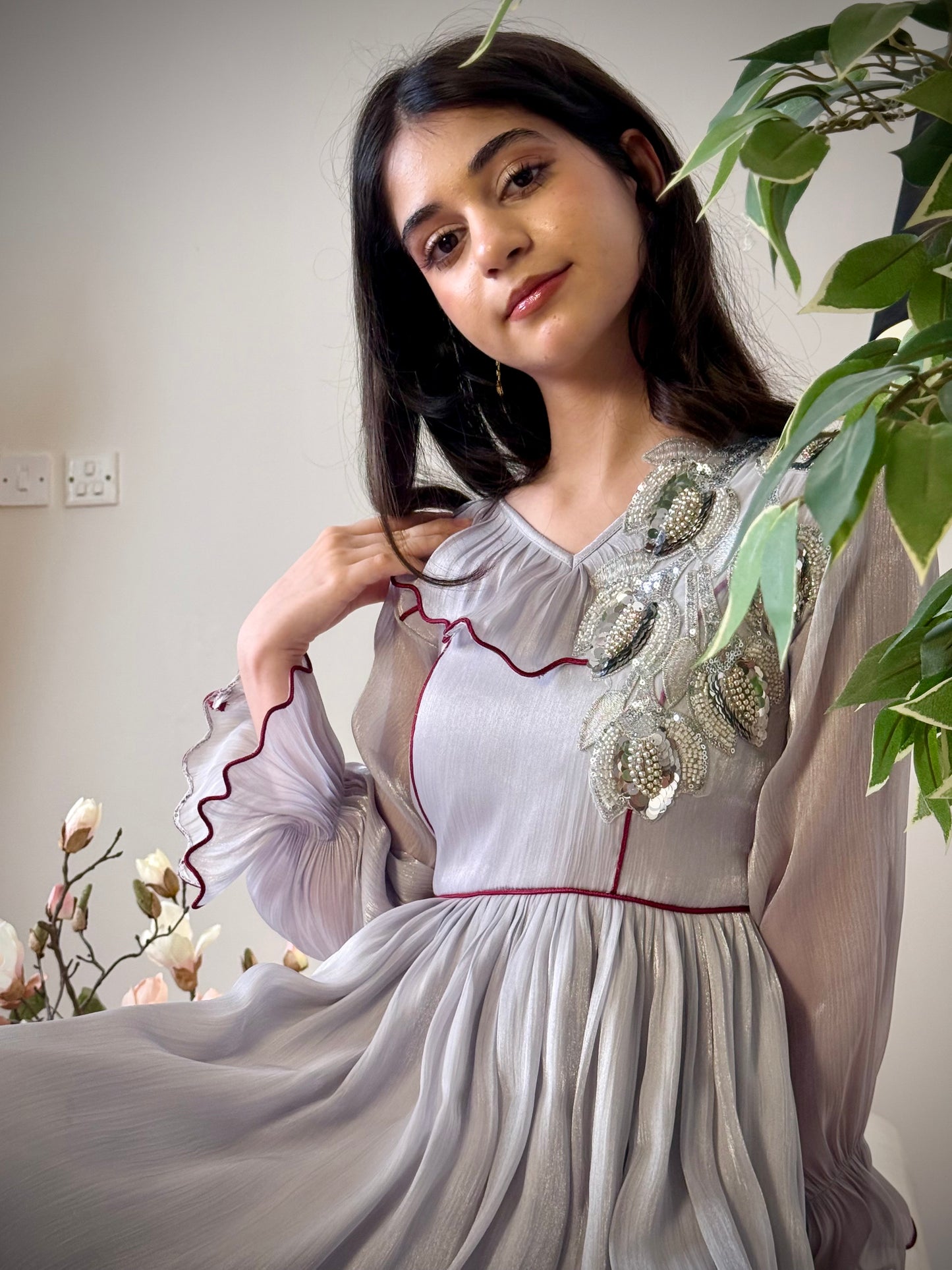 فستان  اورجنزا  مع دانتيل شك