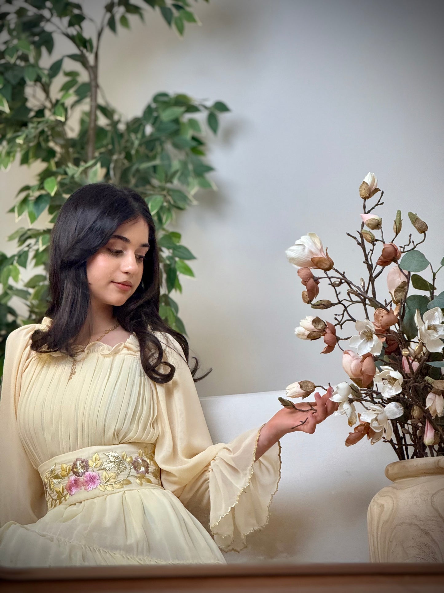 فستان  شيفون مع تطريز