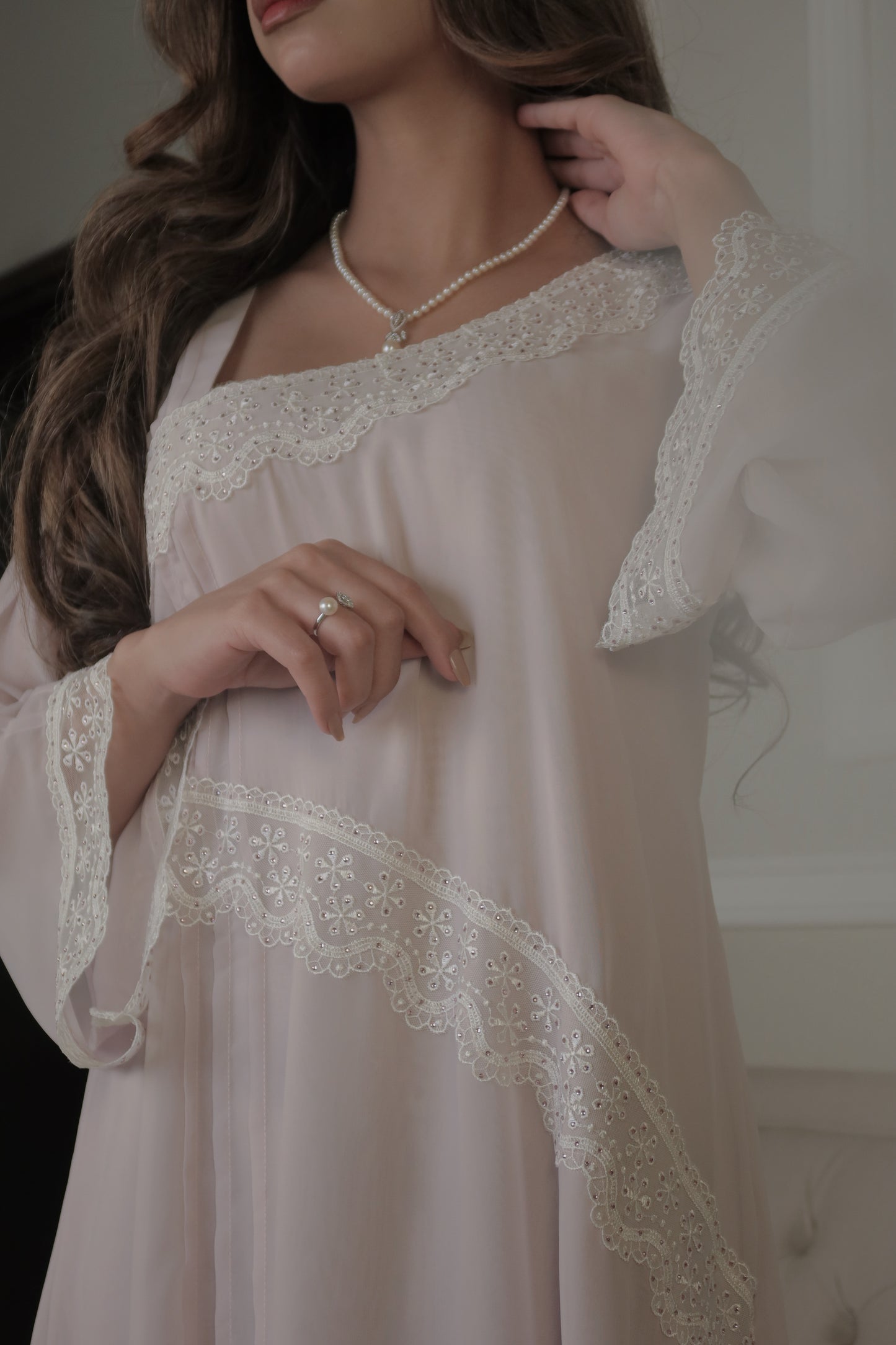 شيفون  بنفسجي فاااتح مع دانتيل وريمبو