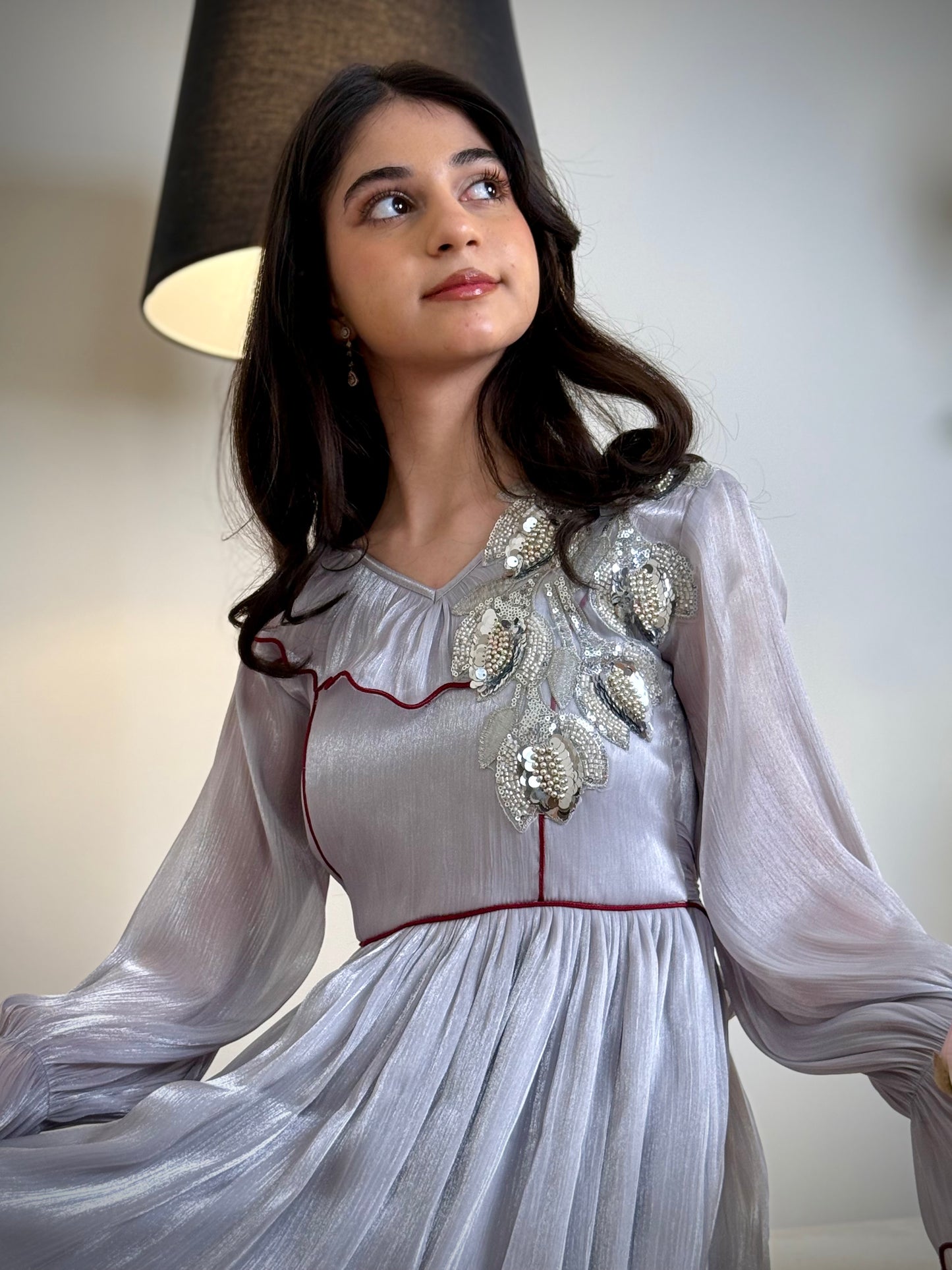 فستان  اورجنزا  مع دانتيل شك