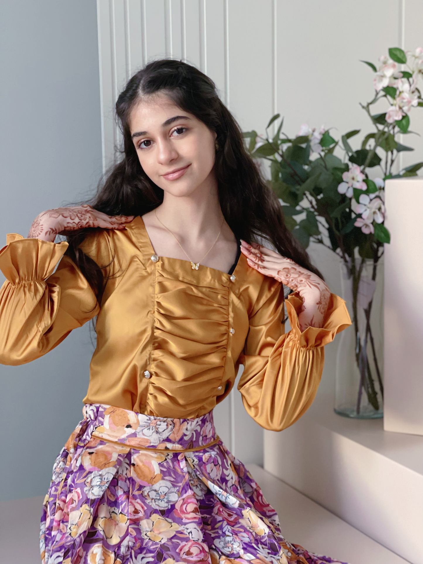 قميص وتنوره من الحرير