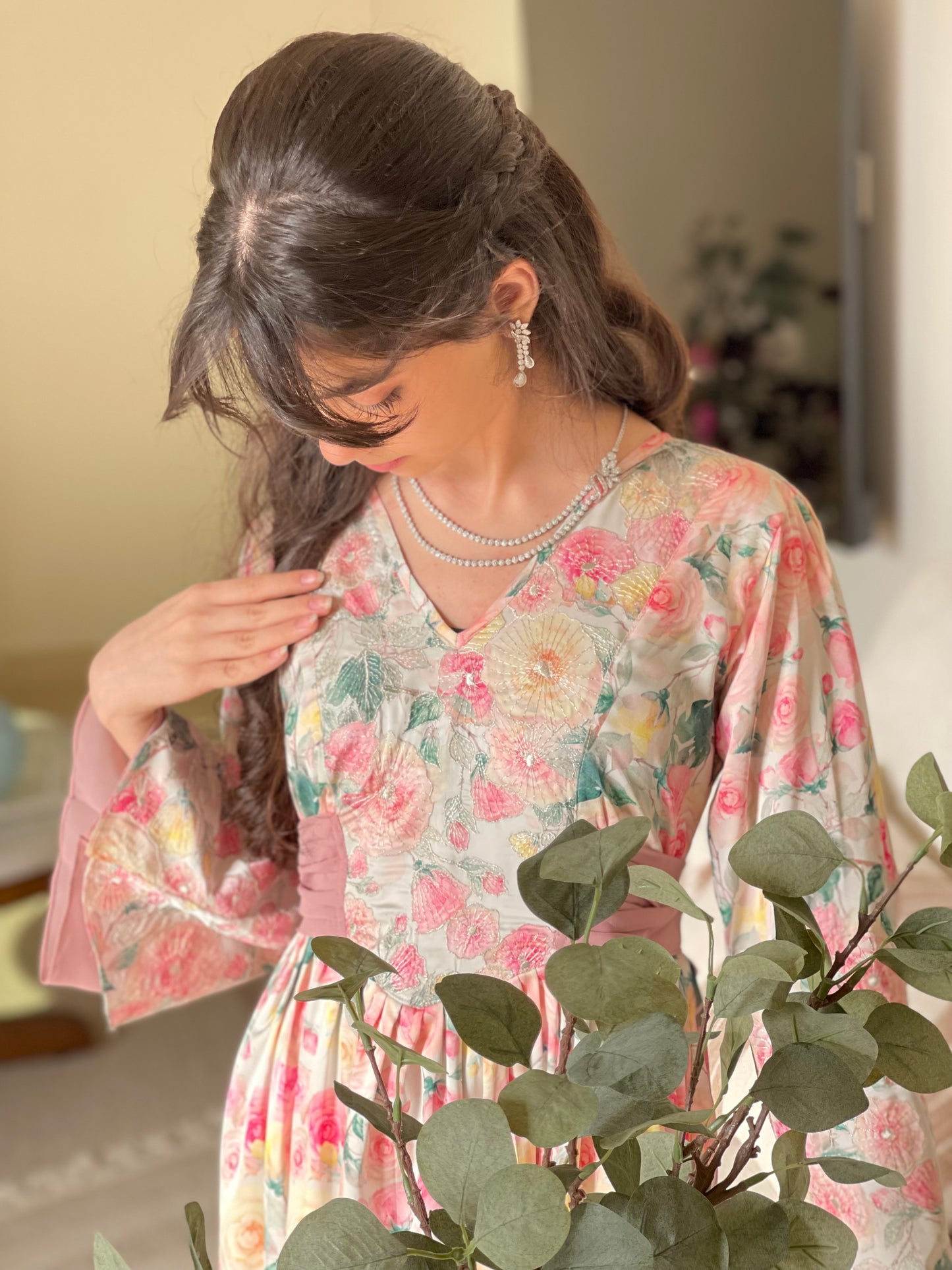 حرير مع نطريز زري وشيفون