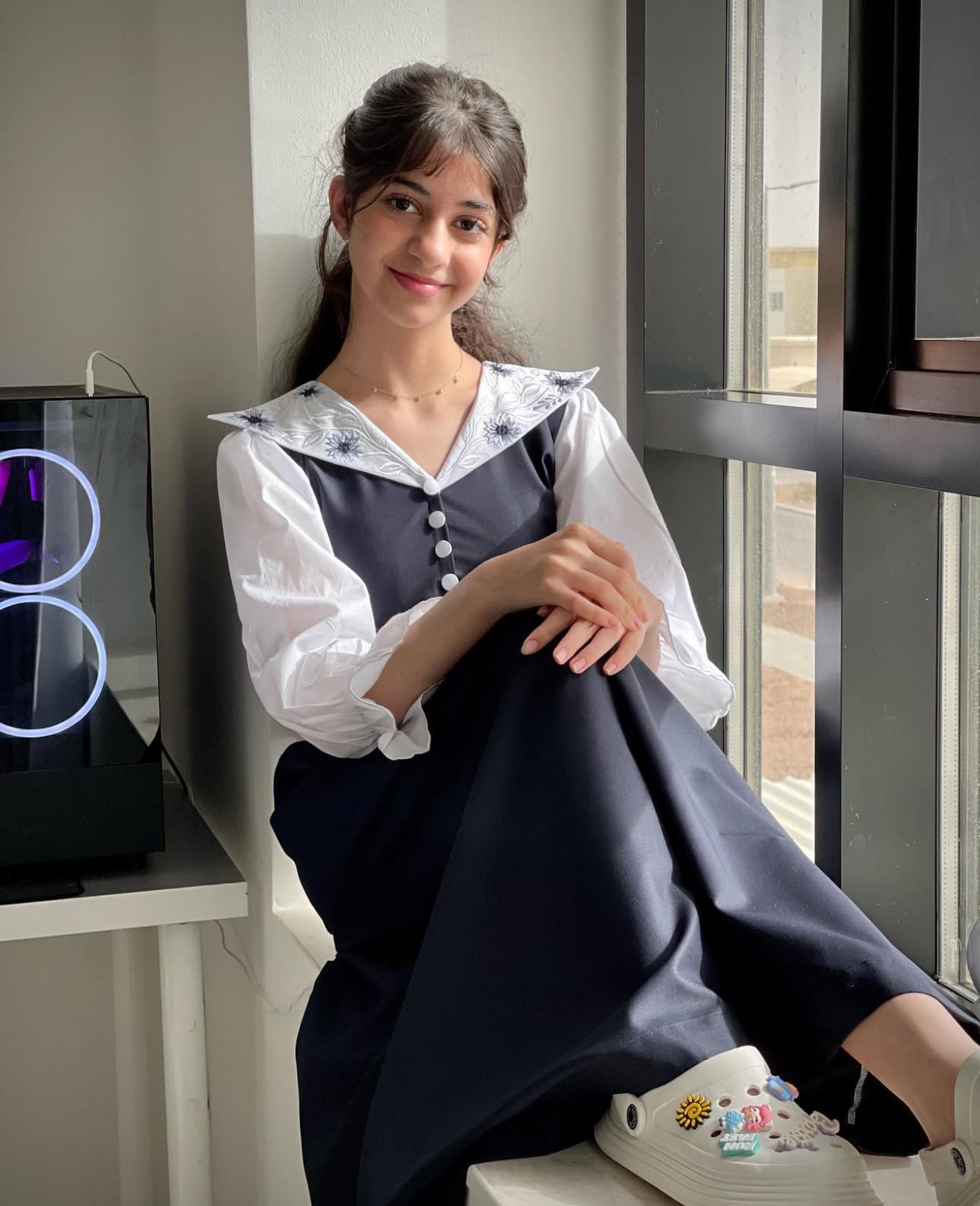 يونيفورم مدرسة مريول  الابة  مطرزه