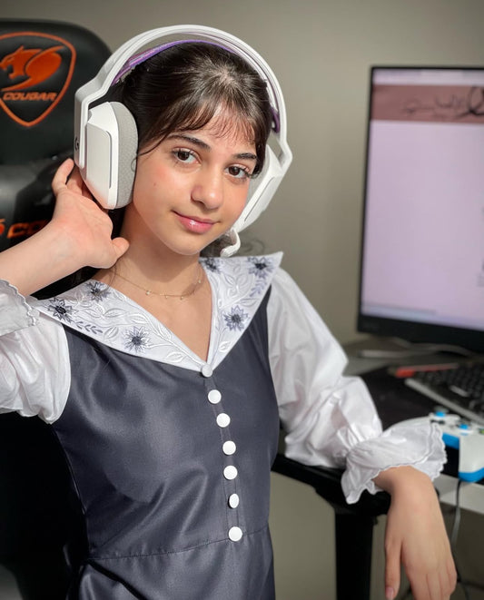 يونيفورم مدرسة مريول  الابة  مطرزه