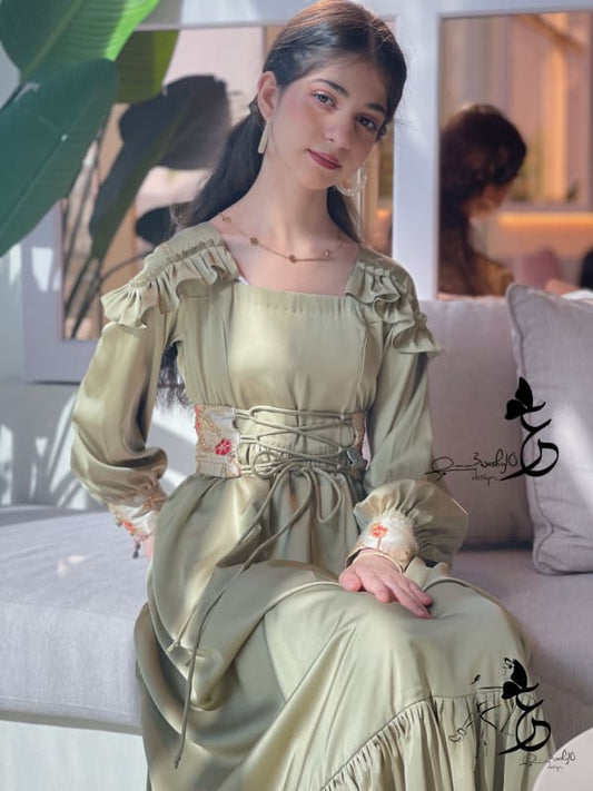 درس من الحرير الارماني والحرير الهندي المطرز